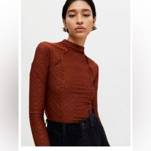 urban outfitters turtle neck